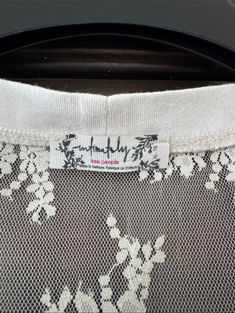 Free people Sheer Lace Button-Front Long Sleeve Bodysuit - Ivory. Never worn - Picture 2 of 5